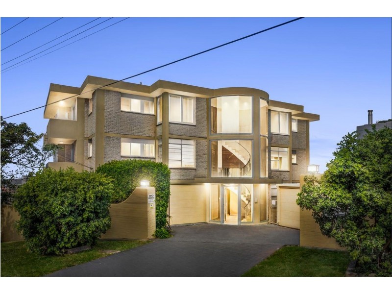 2/27 Bridge Road, Queenscliff NSW 2096