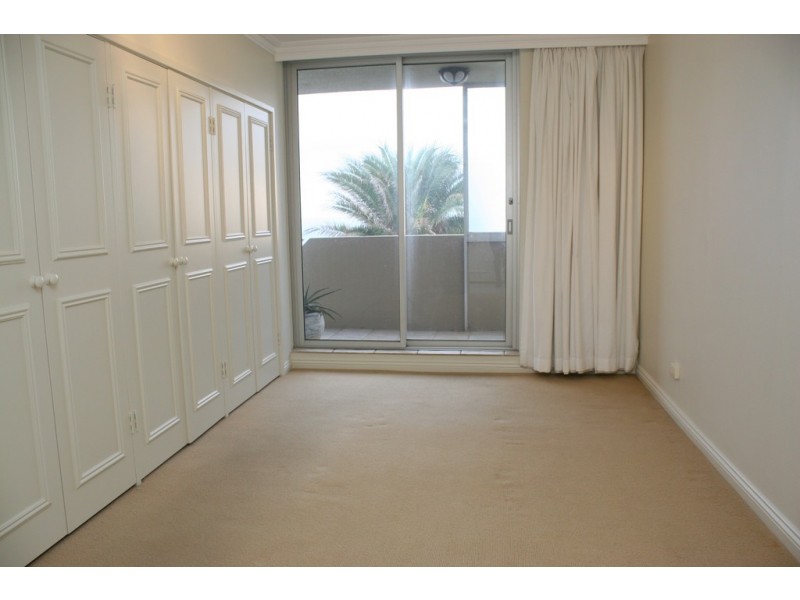 2/27 Bridge Road, Queenscliff NSW 2096