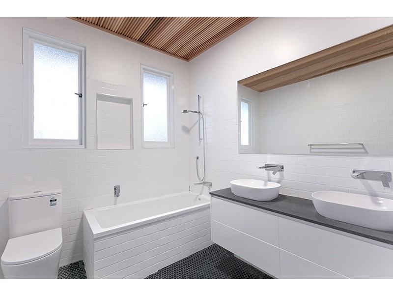 8 Consul Road, Brookvale NSW 2100