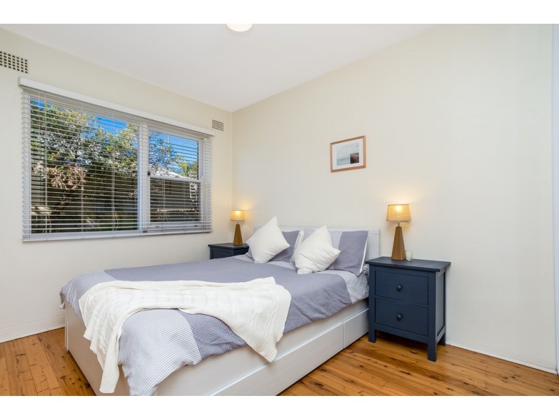 2/19-21 Stewart Avenue, Curl Curl NSW 2096