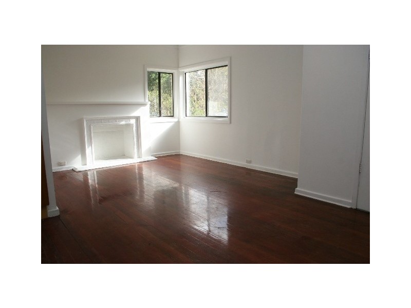 33B Old Pittwater Road, Brookvale NSW 2100