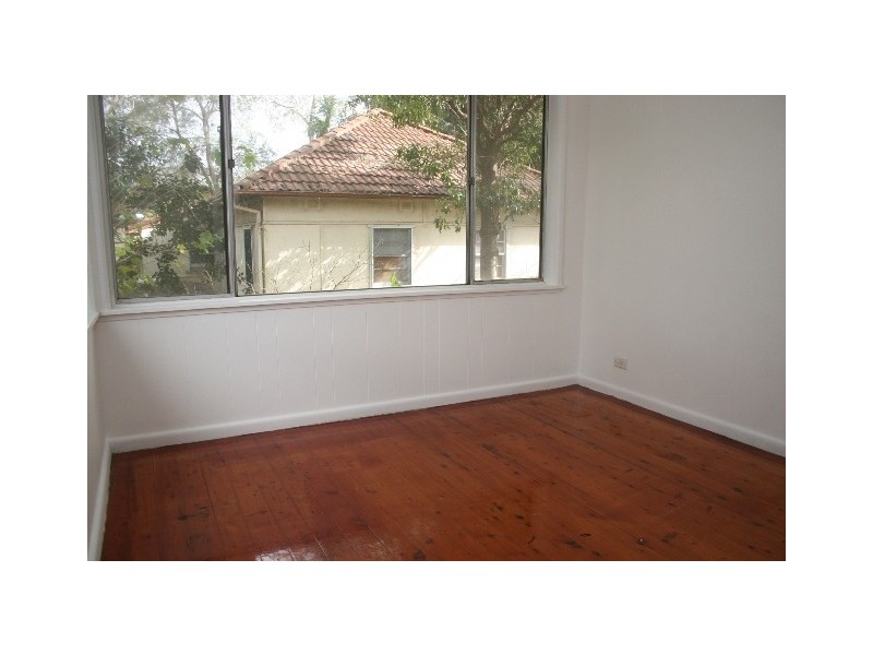 33B Old Pittwater Road, Brookvale NSW 2100