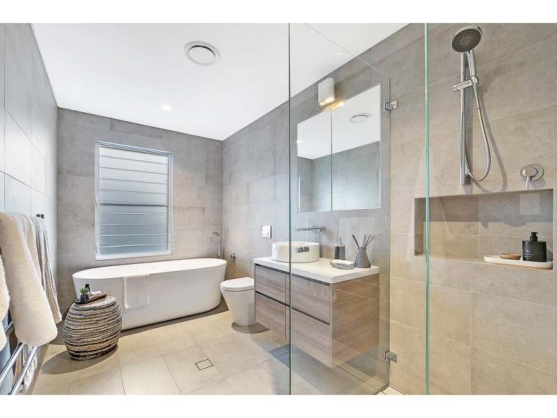 14 Spring Cove Avenue, Manly NSW 2095