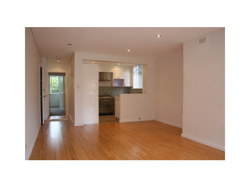 2/132 Queenscliff Road, Queenscliff NSW 2096