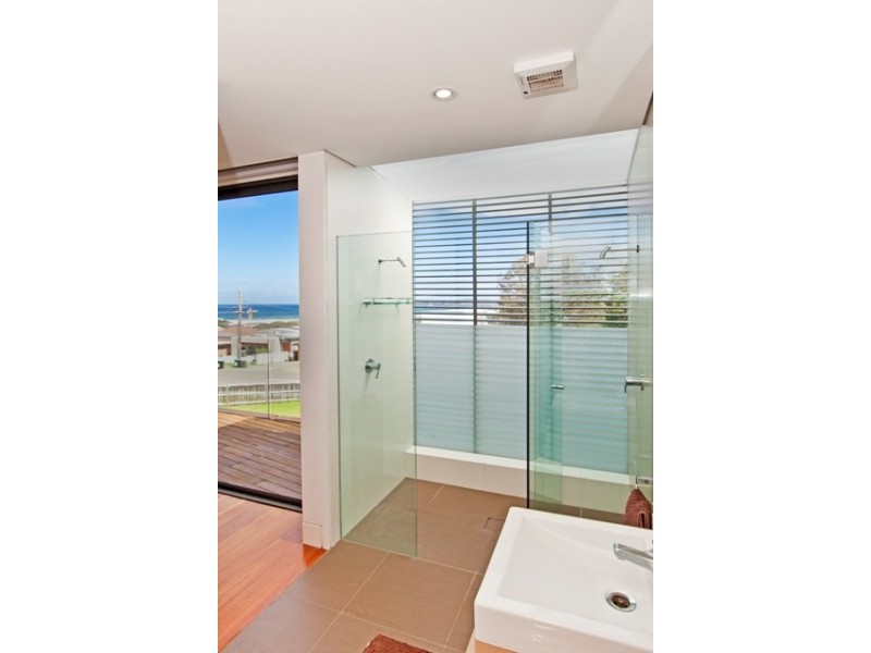 North Curl Curl NSW 2099