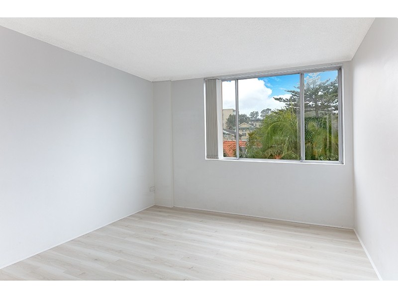 12/24 East Esplanade, Manly NSW 2095