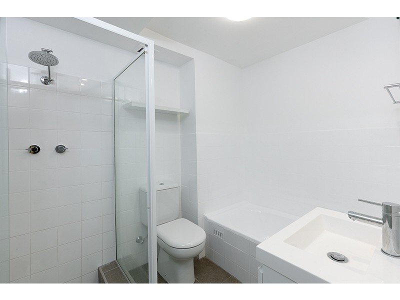 12/24 East Esplanade, Manly NSW 2095