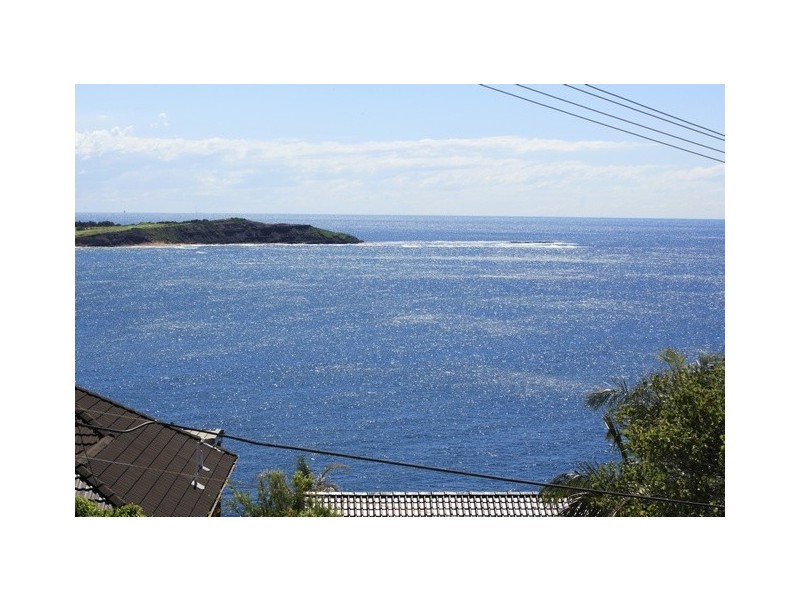 15 Ozone Parade, North Curl Curl NSW 2099