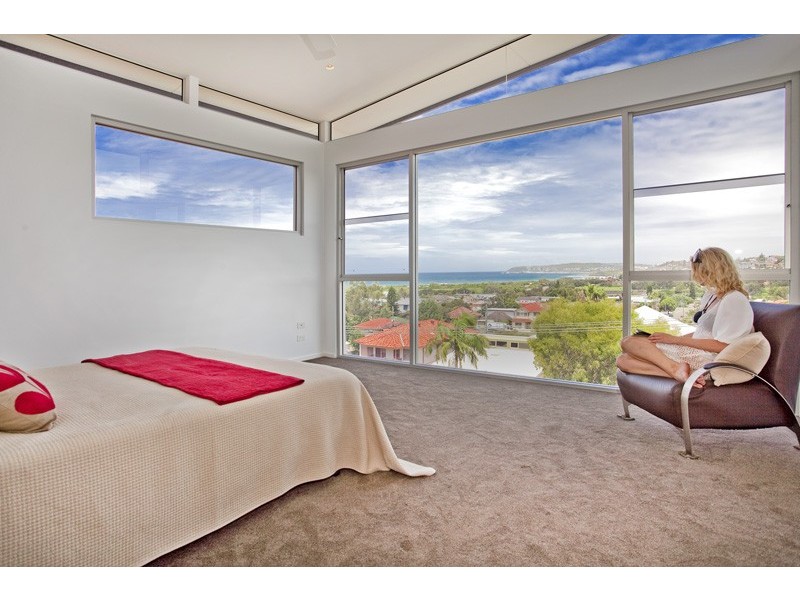 22 Bellevue Parade, North Curl Curl NSW 2099