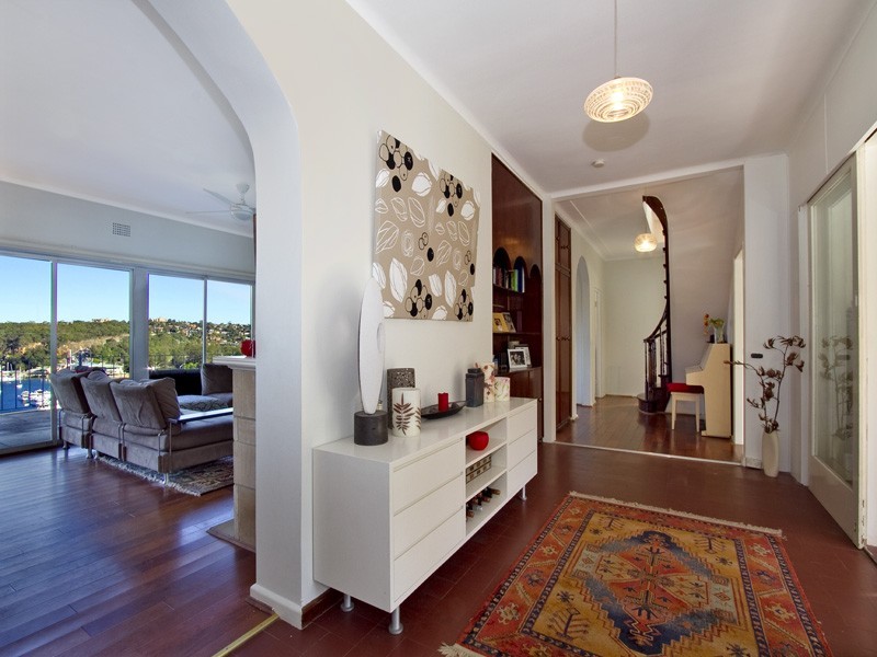 9 Avona Crescent, Seaforth NSW 2092