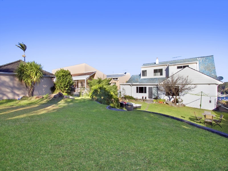 9 Avona Crescent, Seaforth NSW 2092