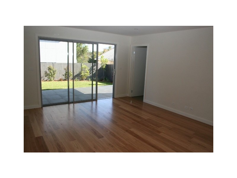 111b  Pitt Road, North Curl Curl NSW 2099