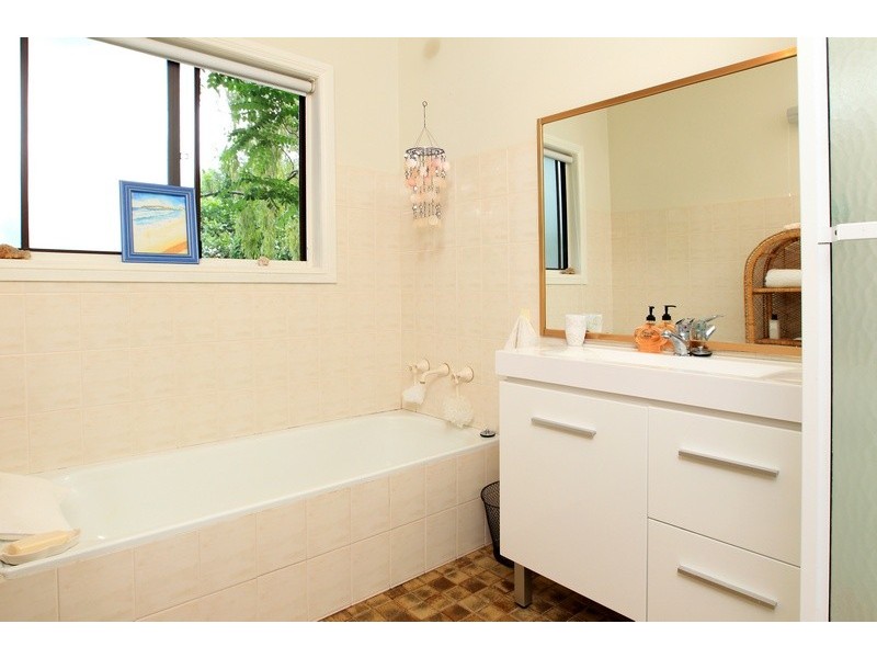 236a Headland Road, North Curl Curl NSW 2099