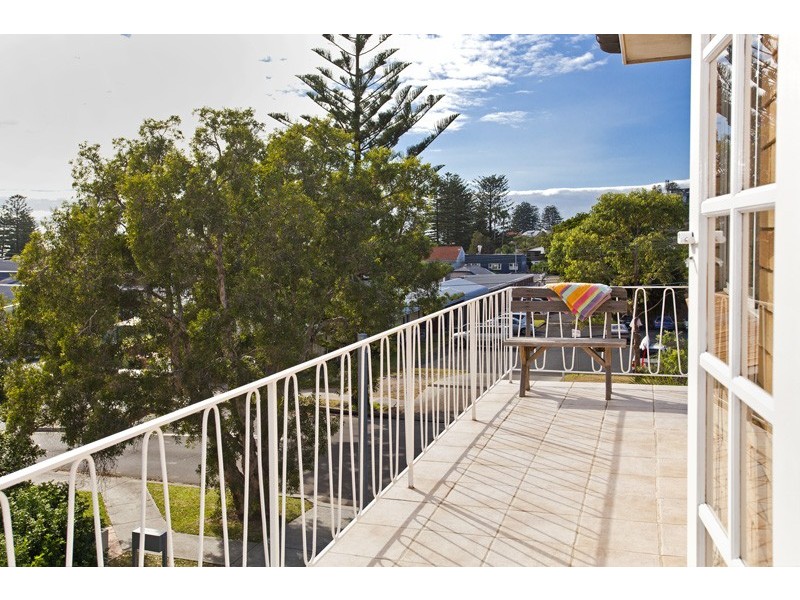 5/16  Foamcrest Avenue, Newport Beach NSW 2106
