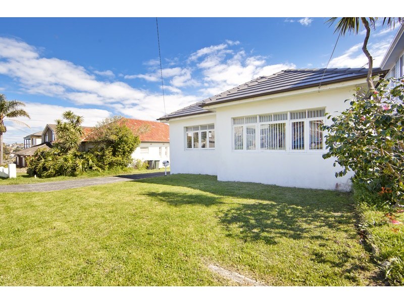 32  Carlton Street, Freshwater NSW 2096