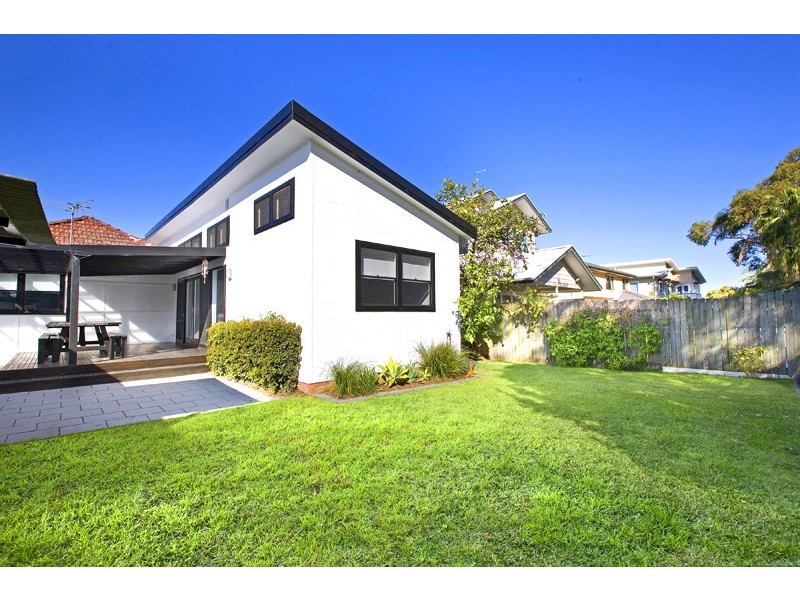 7 Ross Street, North Curl Curl NSW 2099