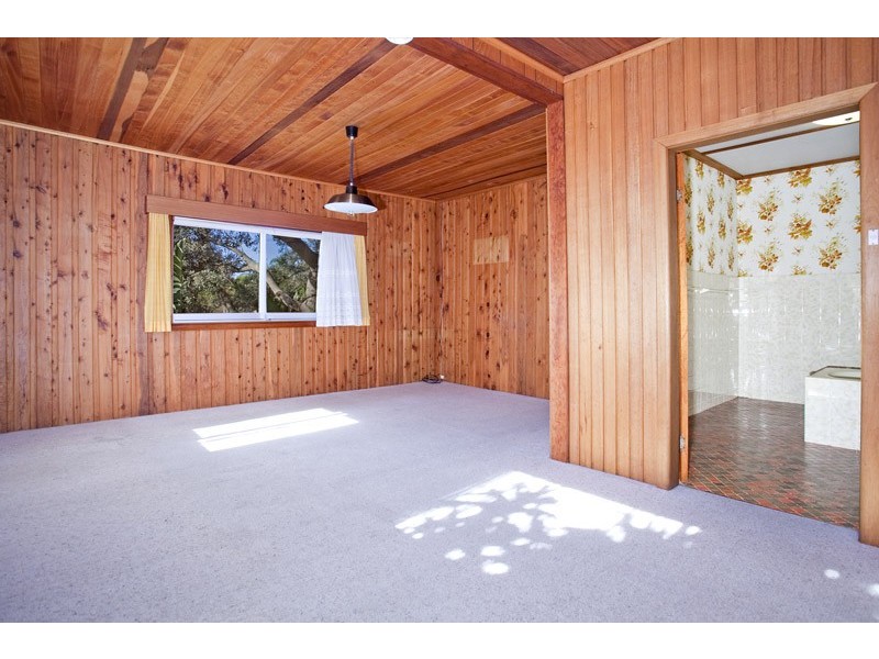 8 Jamieson Avenue, North Curl Curl NSW 2099