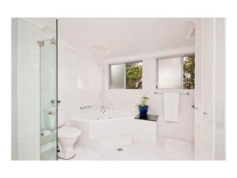 8/63 Crown Road, Queenscliff NSW 2096