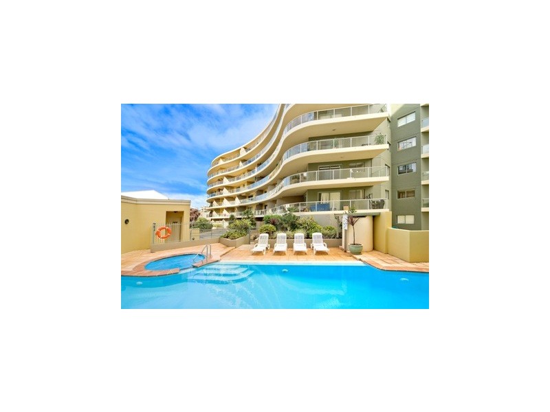 202B/9-15 Central Avenue, Manly NSW 2095