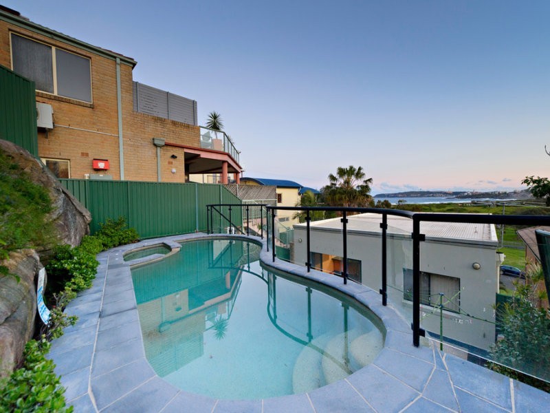 38 Pitt Road, North Curl Curl NSW 2099