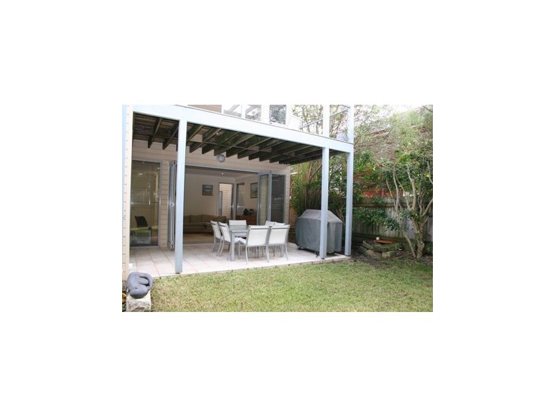 33 Charles Street, Freshwater NSW 2096