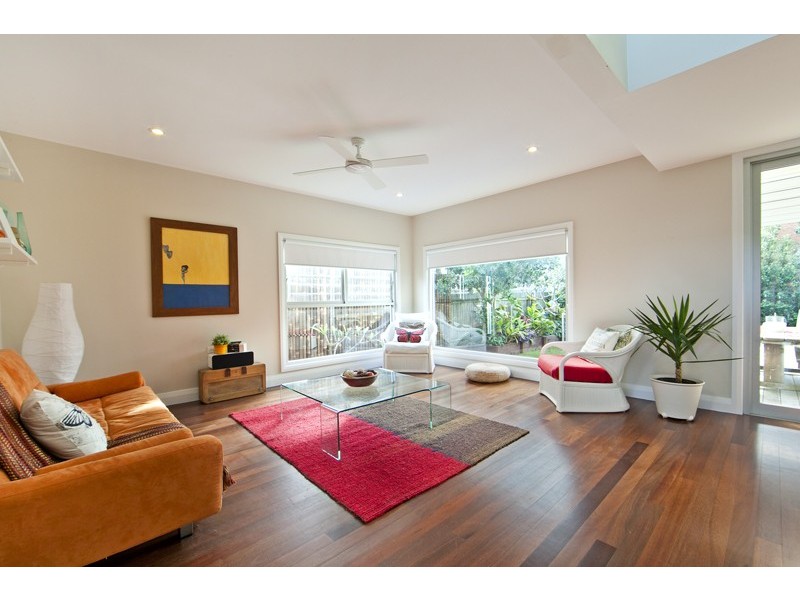 9 Grainger Avenue, North Curl Curl NSW 2099