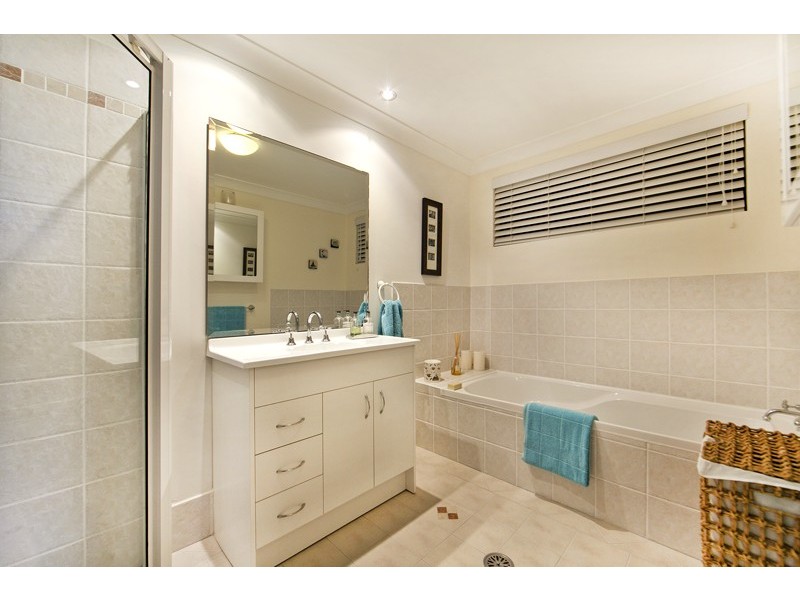 2/70 Pitt Road, North Curl Curl NSW 2099