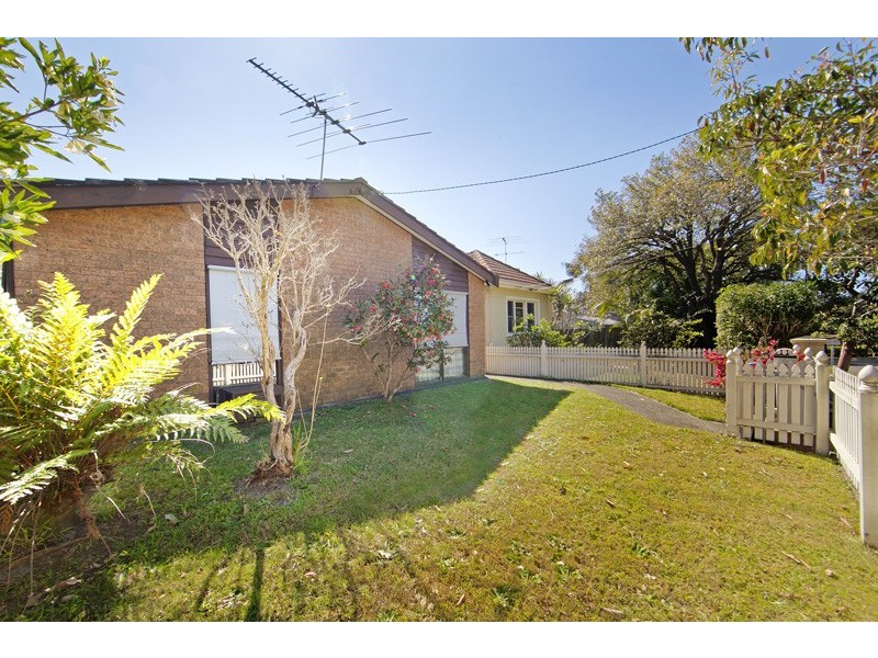 3 Johnson, Freshwater NSW 2096