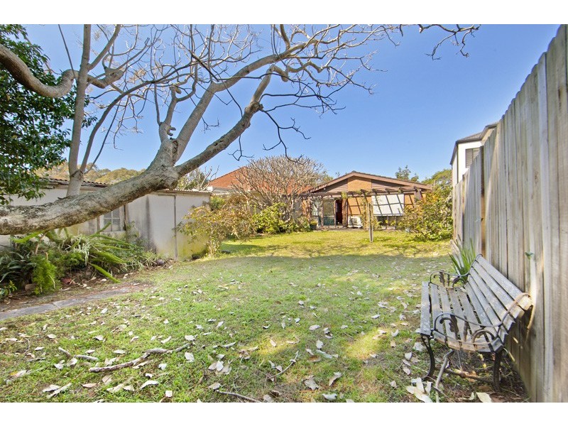 3 Johnson, Freshwater NSW 2096