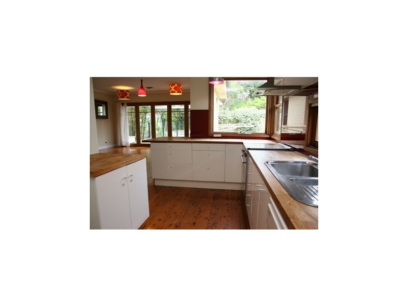 53 Wyuna Avenue, Freshwater NSW 2096