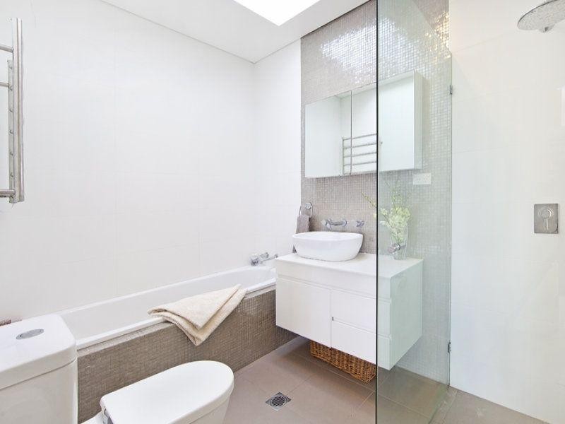 19 Undercliff Road, Freshwater NSW 2096