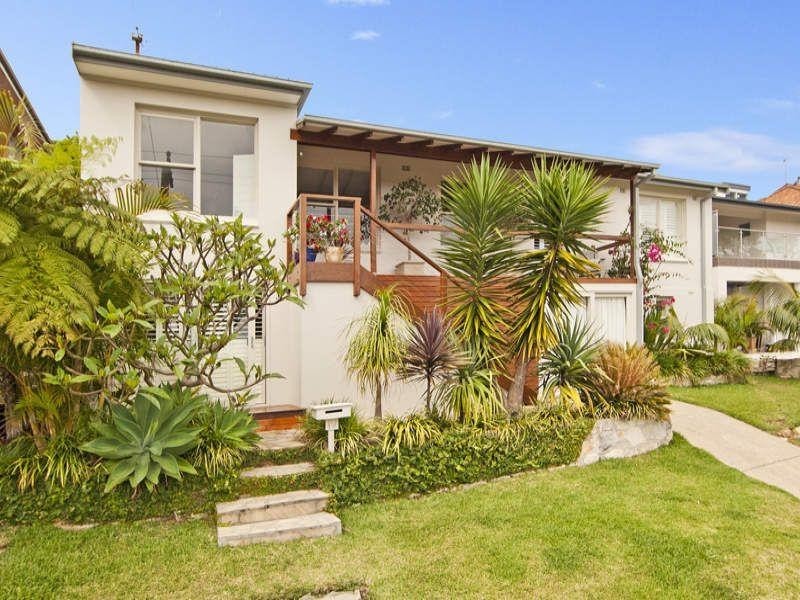 19 Undercliff Road, Freshwater NSW 2096