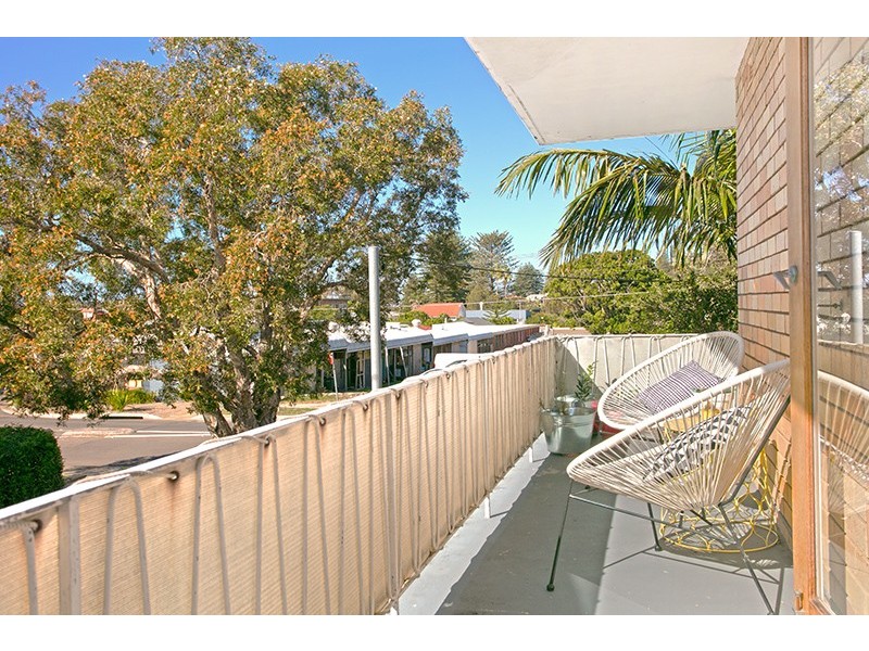 1/16 Foamcrest Avenue, Newport NSW 2106
