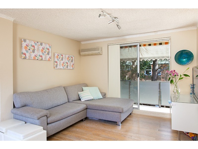 14/10-12 Robertson Street, Narrabeen NSW 2101