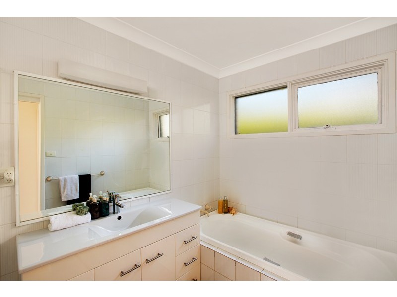 78a Carrington Parade, Curl Curl NSW 2096