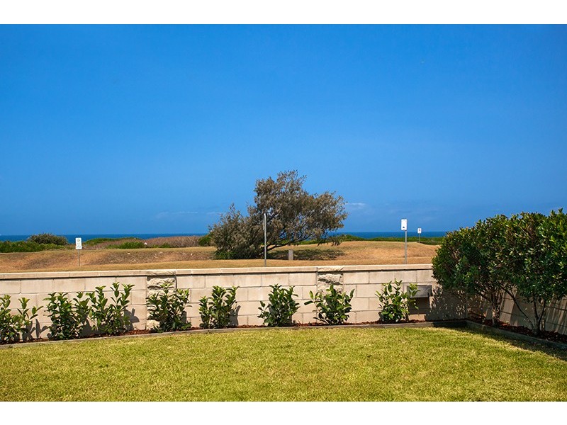 78a Carrington Parade, Curl Curl NSW 2096