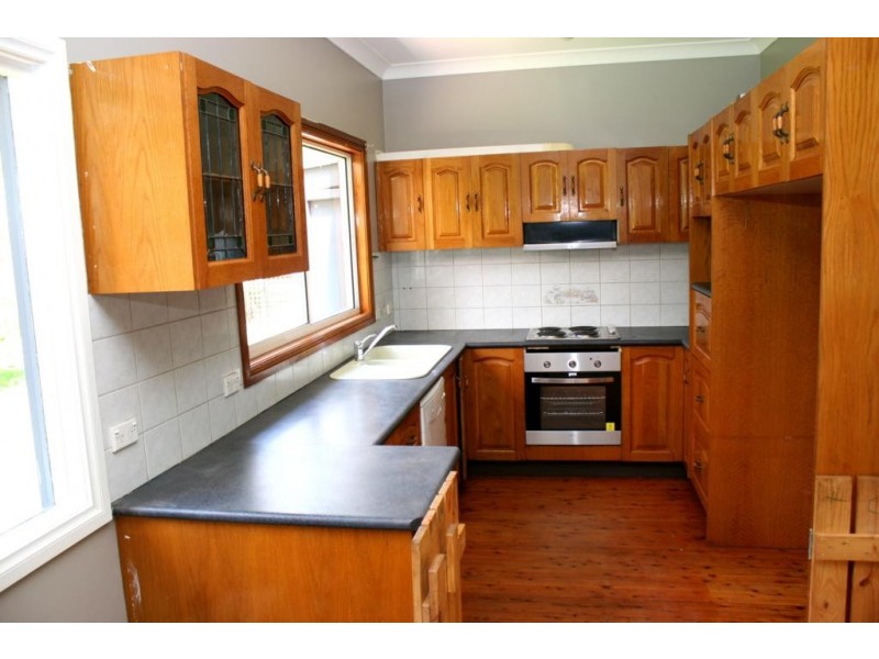 587 Warringah Road, Frenchs Forest NSW 2086