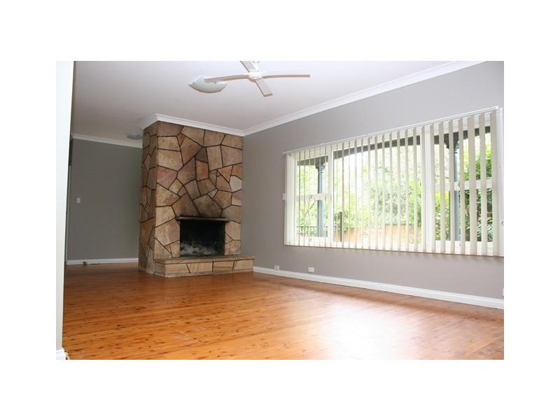 587 Warringah Road, Frenchs Forest NSW 2086