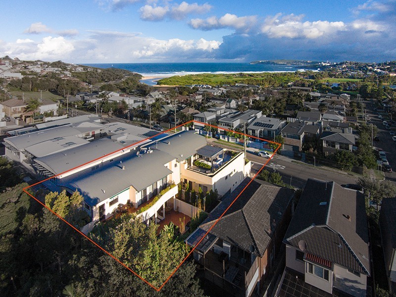 2/70 Pitt Road, North Curl Curl NSW 2099
