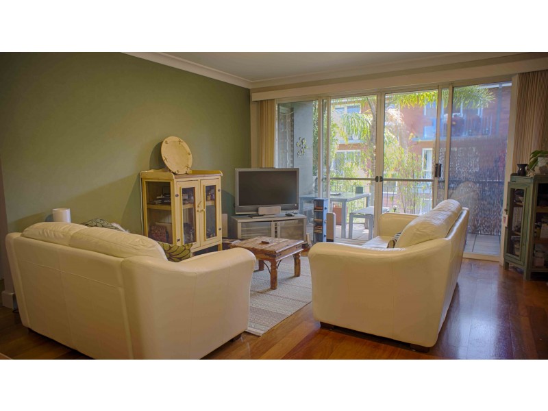 8/70 Howard Avenue, Dee Why NSW 2099