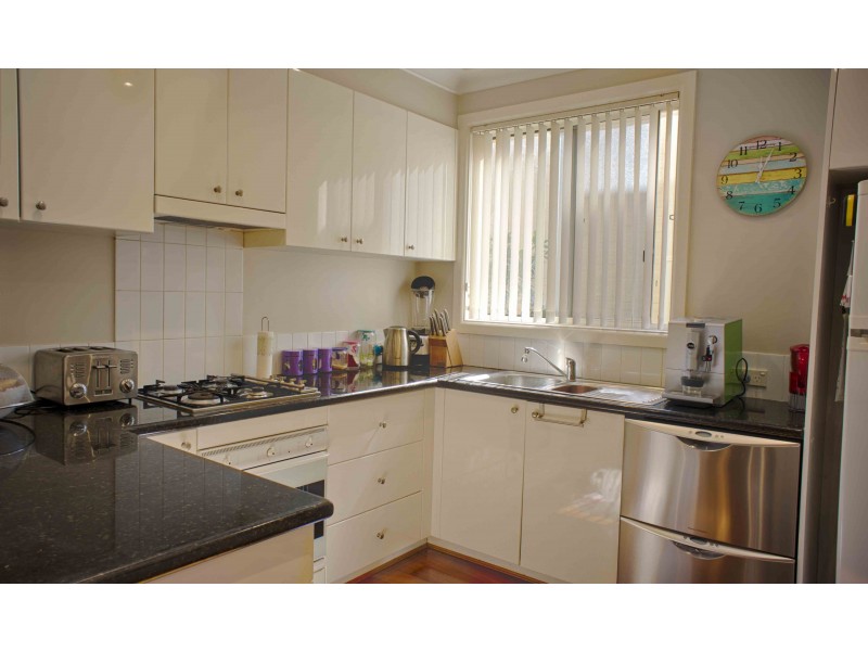 8/70 Howard Avenue, Dee Why NSW 2099