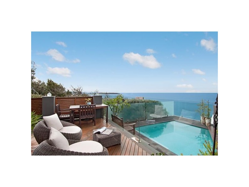 2 Bruce Lane, North Curl Curl NSW 2099