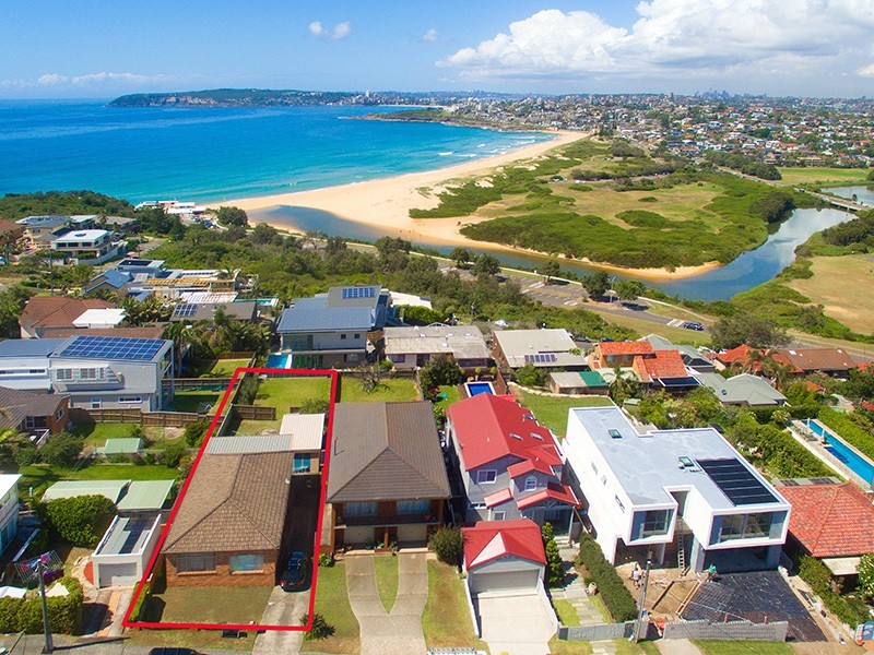 1 Pitt Road, North Curl Curl NSW 2099