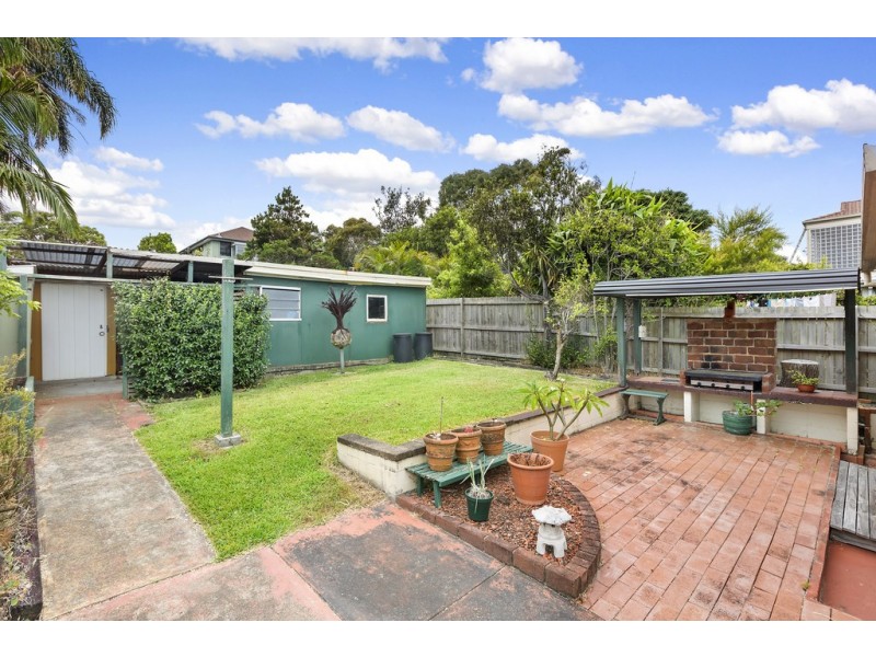 27 Wyuna Avenue, Freshwater NSW 2096