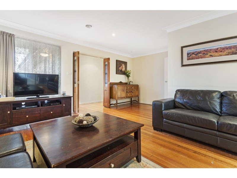 42 Fersfield Road, Gisborne VIC 3437