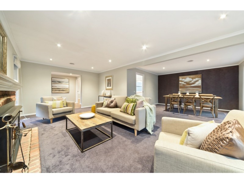 41 Dixon Road, Gisborne VIC 3437
