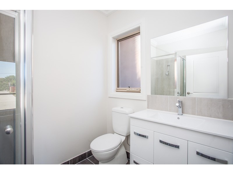 3/96 Station Road, Gisborne VIC 3437