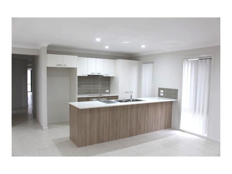 165 James Melrose Drive, Brookfield VIC 3338