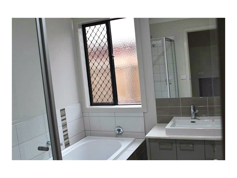 165 James Melrose Drive, Brookfield VIC 3338