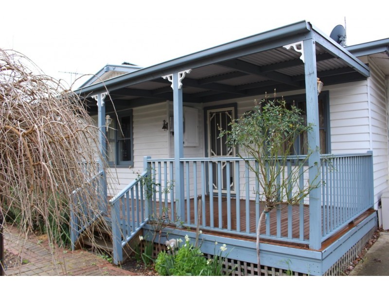 90 Station Road, Gisborne VIC 3437